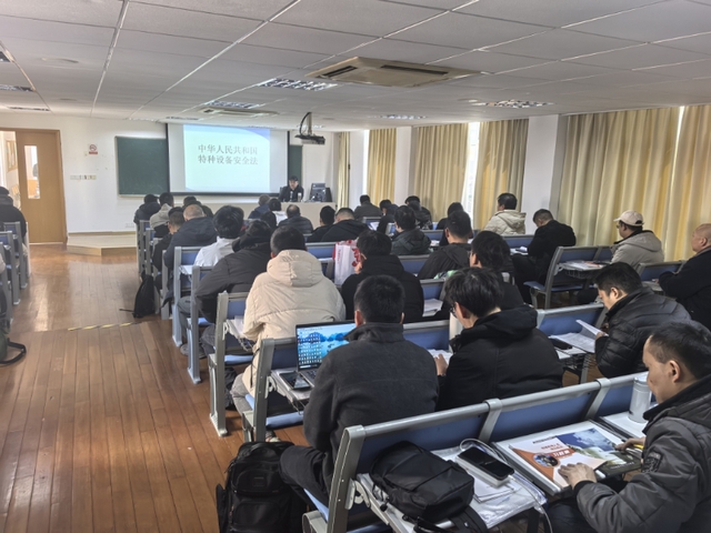 2025年特種設(shè)備作業(yè)上崗電梯維修T證培訓(xùn)班順利啟動(dòng)，安全培訓(xùn)提上日程